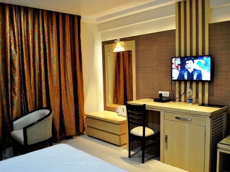 The Sapphire Grand Hotel Varanasi Ngoại thất bức ảnh