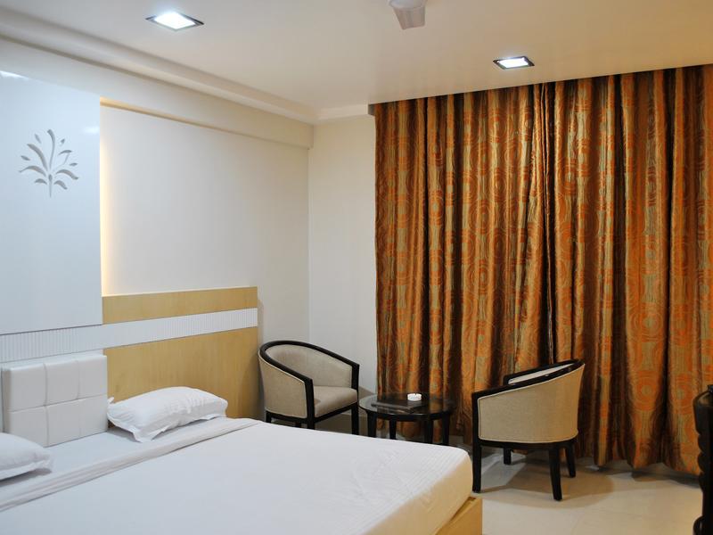 The Sapphire Grand Hotel Varanasi Ngoại thất bức ảnh