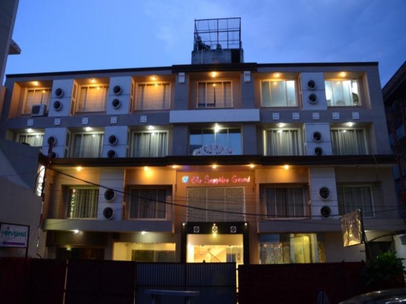 The Sapphire Grand Hotel Varanasi Ngoại thất bức ảnh