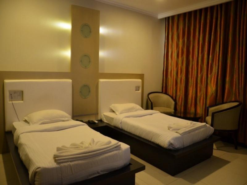 The Sapphire Grand Hotel Varanasi Ngoại thất bức ảnh